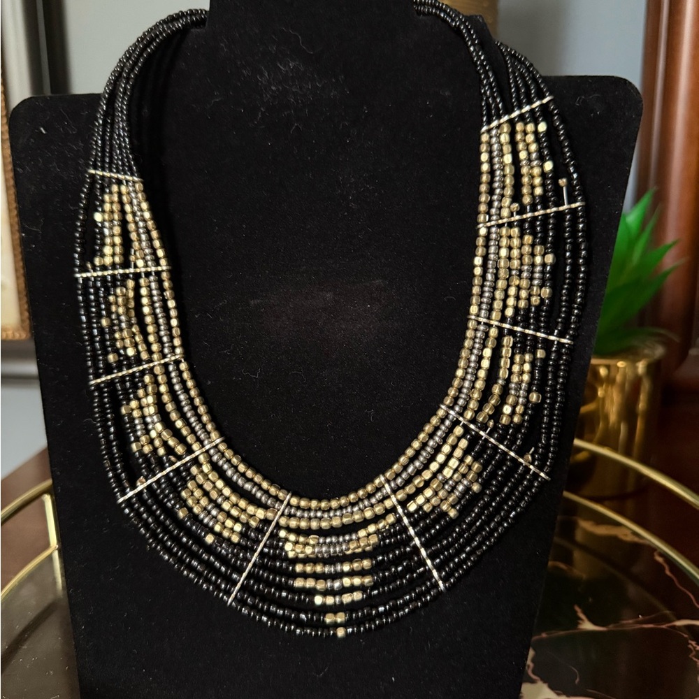 Elegant Black and Gold Beaded Necklace